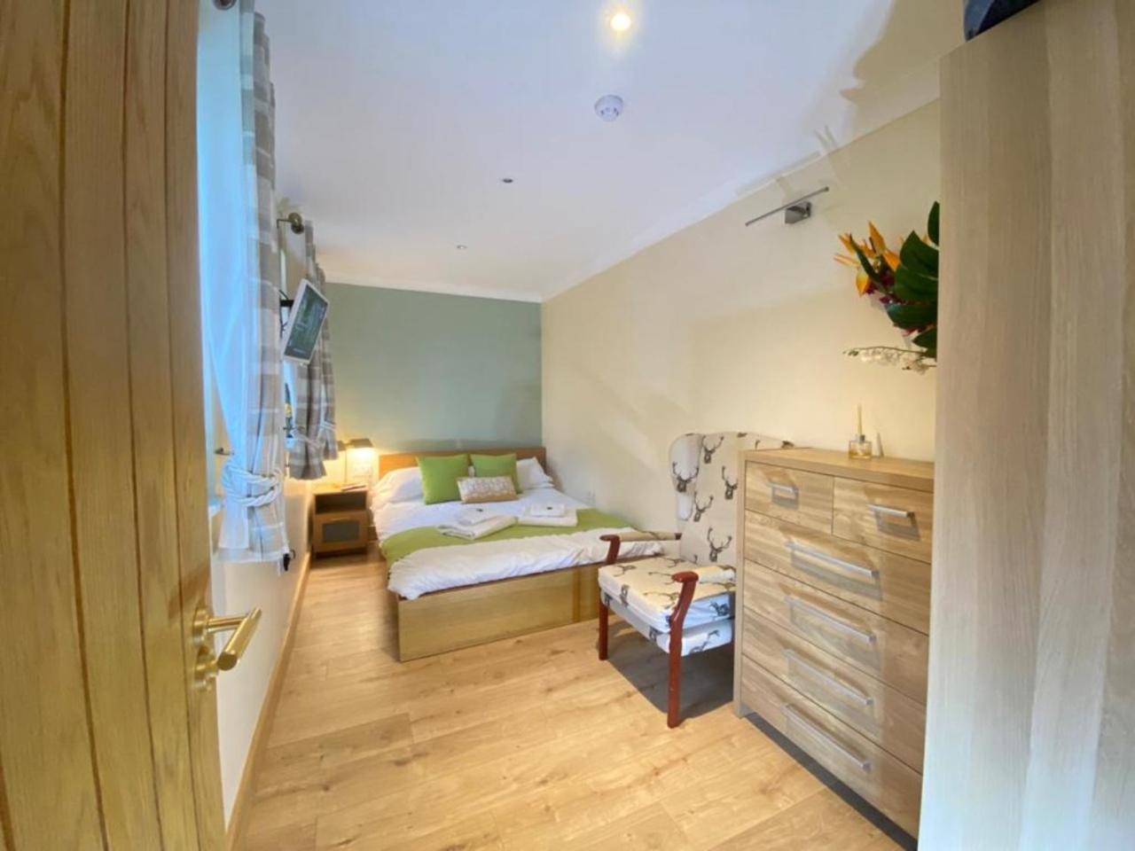 Lake District Cottage In 1 Acre Gardens Off M6 เพนริท ภายนอก รูปภาพ