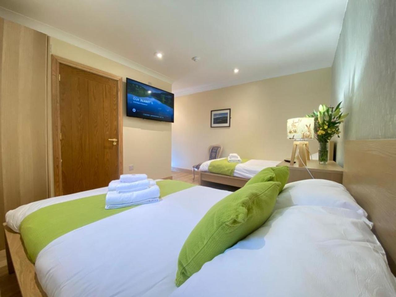 Lake District Cottage In 1 Acre Gardens Off M6 เพนริท ภายนอก รูปภาพ